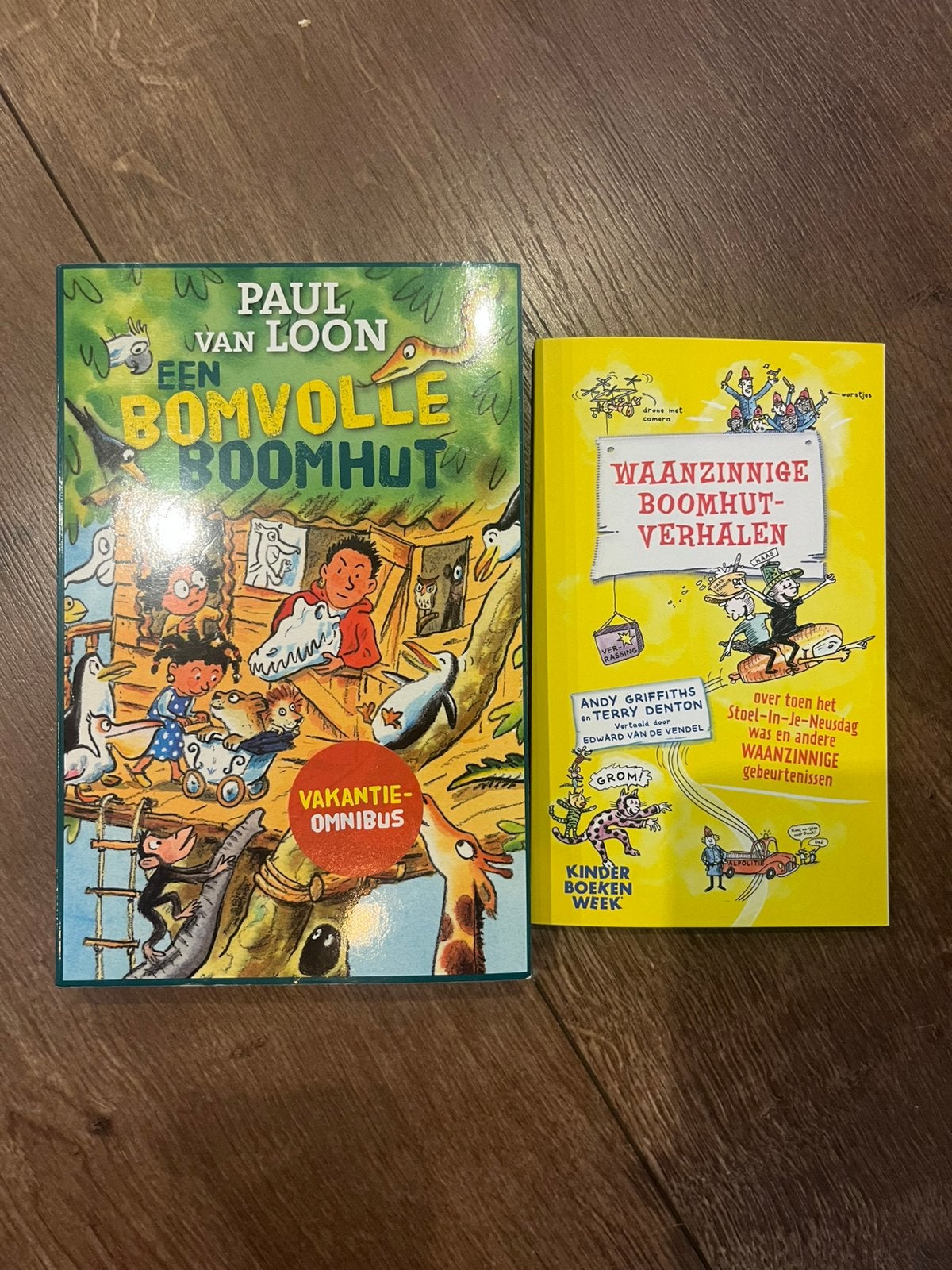2 leuke jeugdboeken – Paul van Loon & Waanzinnige Boomhut, Ophalen of Verzenden, Gelezen, Fictie