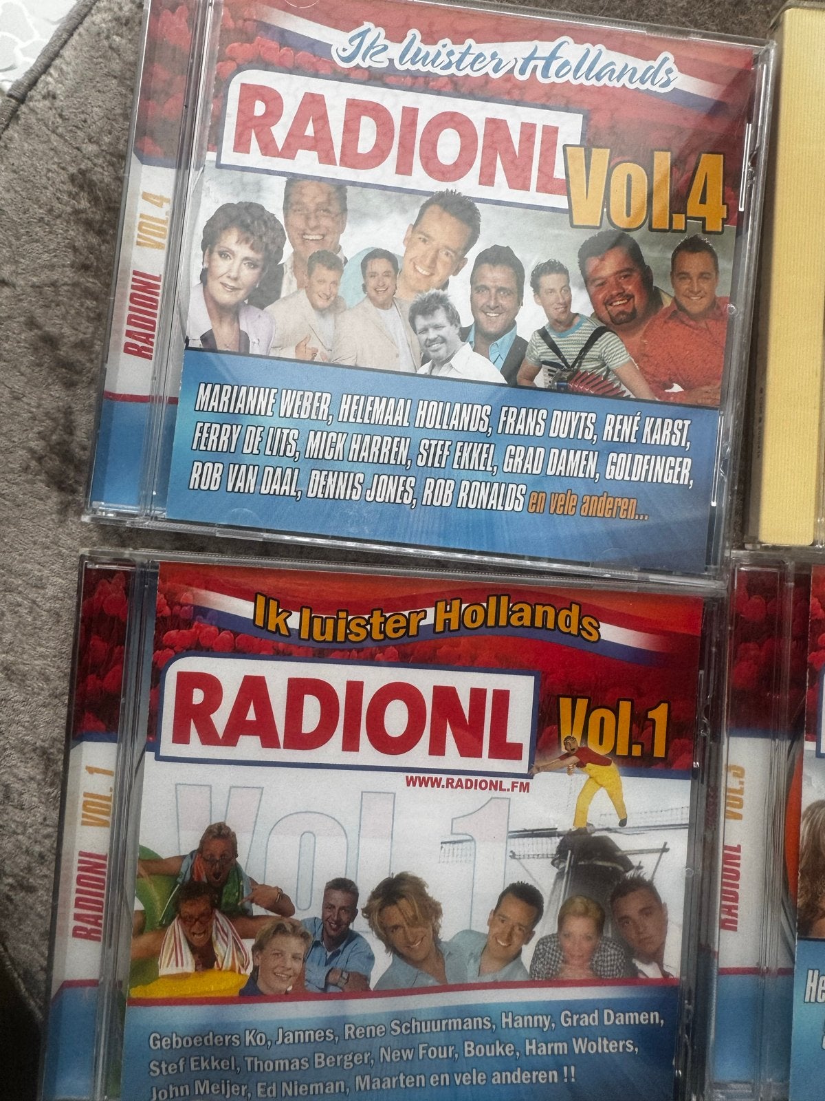 Nieuwe CD's met Hollandse muziek - RadioNL Vol. 1, 3 en 4, Ophalen of Verzenden, Nieuw in verpakking, Levenslied of Smartlap, Verzamelalbum