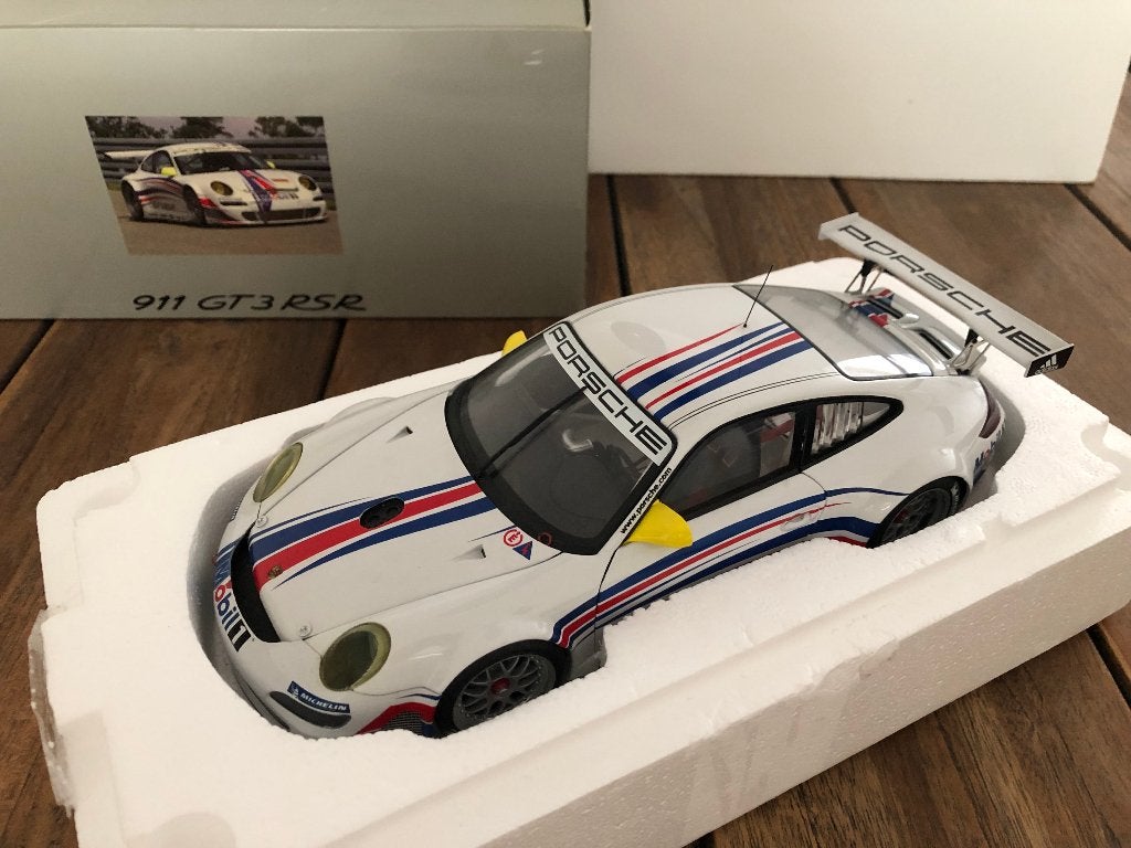 Autoart Porsche 997 GT3 RSR Porsche Dealer Edition, Ophalen of Verzenden, Zo goed als nieuw, Auto, Autoart
