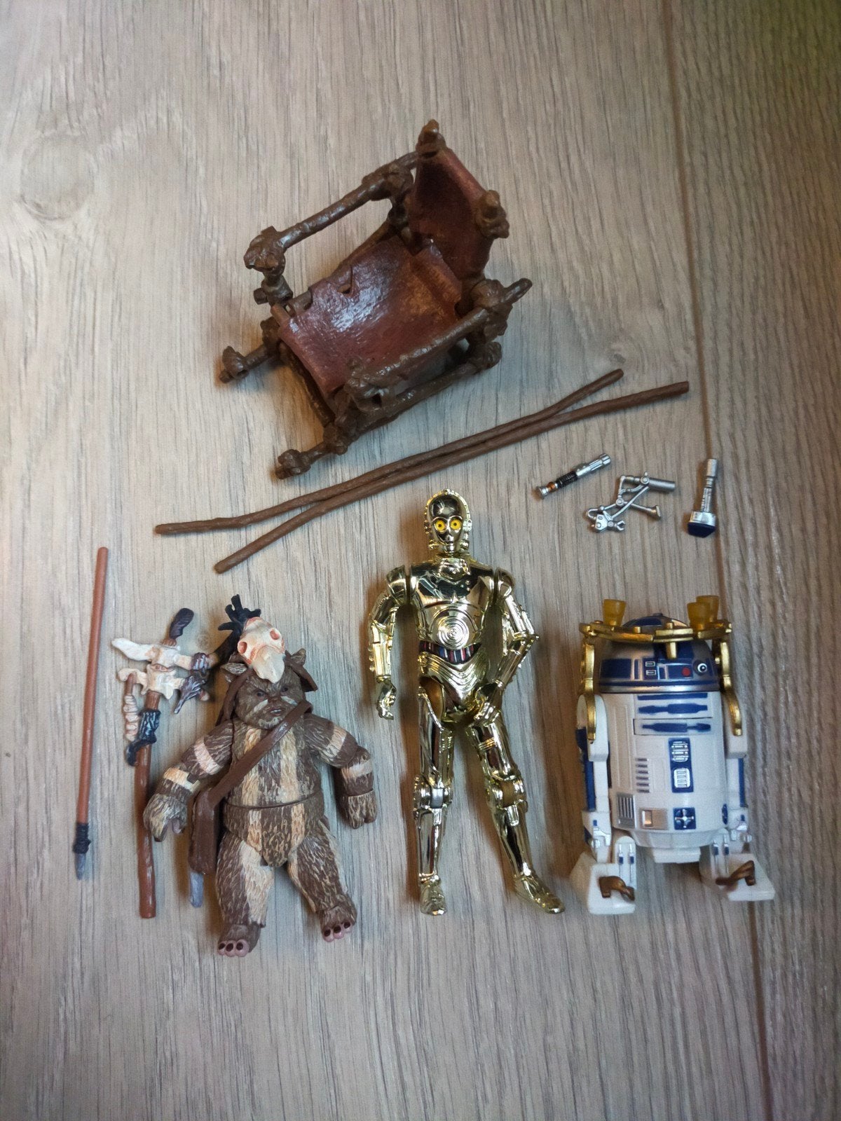 Star Wars Ewok Logray C-3PO & R2-D2, Ophalen of Verzenden, Zo goed als nieuw, Actiefiguurtje