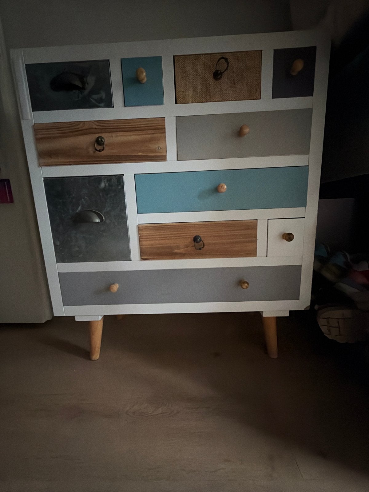 Kastje met veel laden - Uniek en kleurrijk, Huis en Inrichting, Gebruikt, 5 laden of meer, 100 tot 150 cm, 25 tot 50 cm