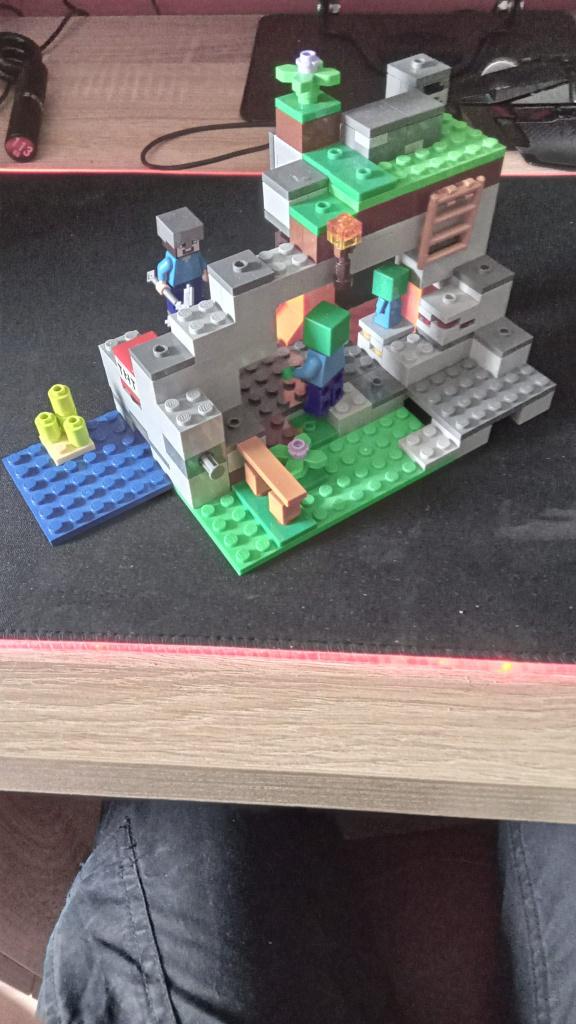 lego 21141, Minecraft, Lego, Ophalen of Verzenden, Complete set
