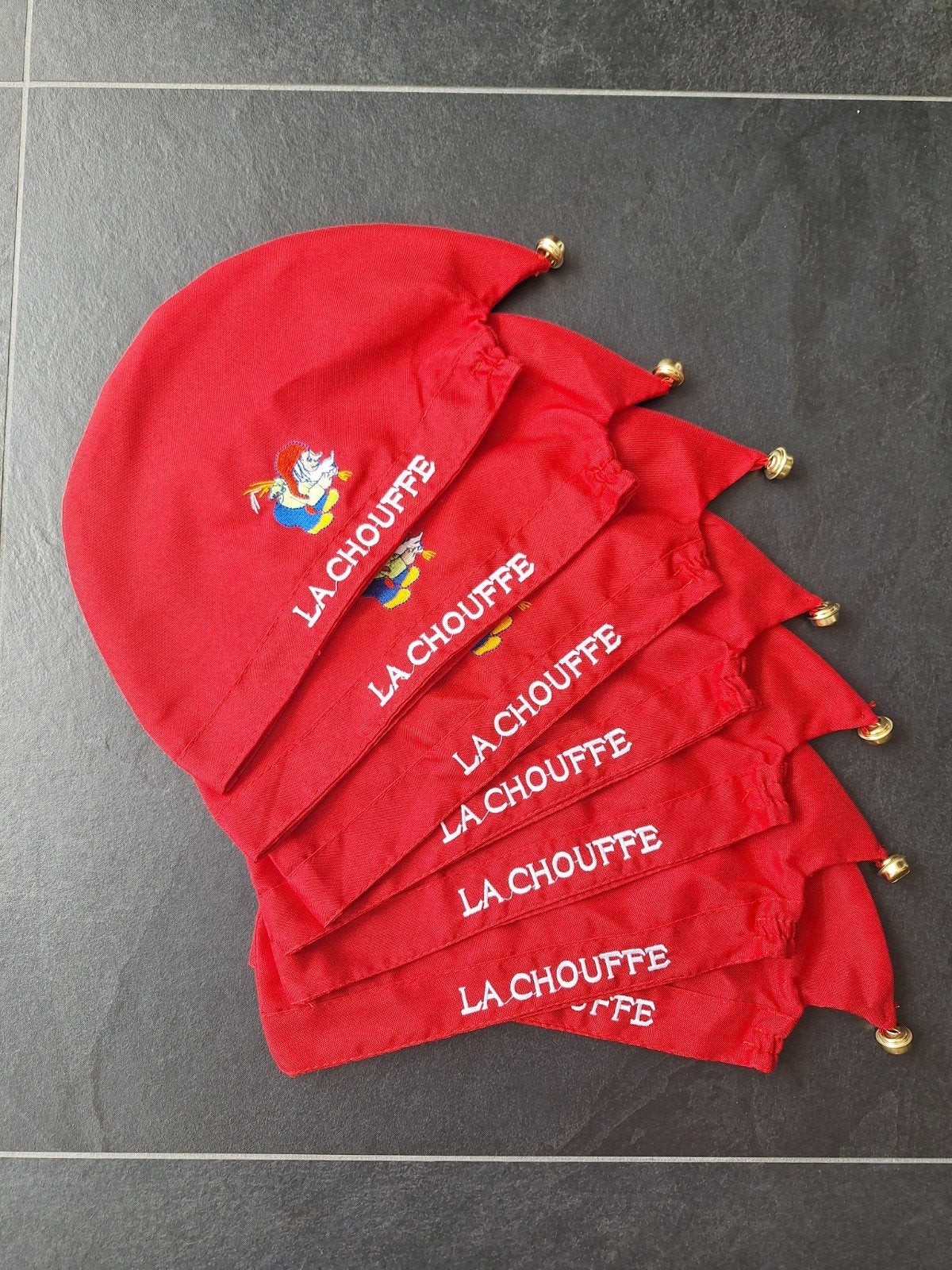 La Chouffe Kaboutermuts met belletje - NIEUW muts, Verzamelen, Biermerken, Ophalen of Verzenden, Nieuw
