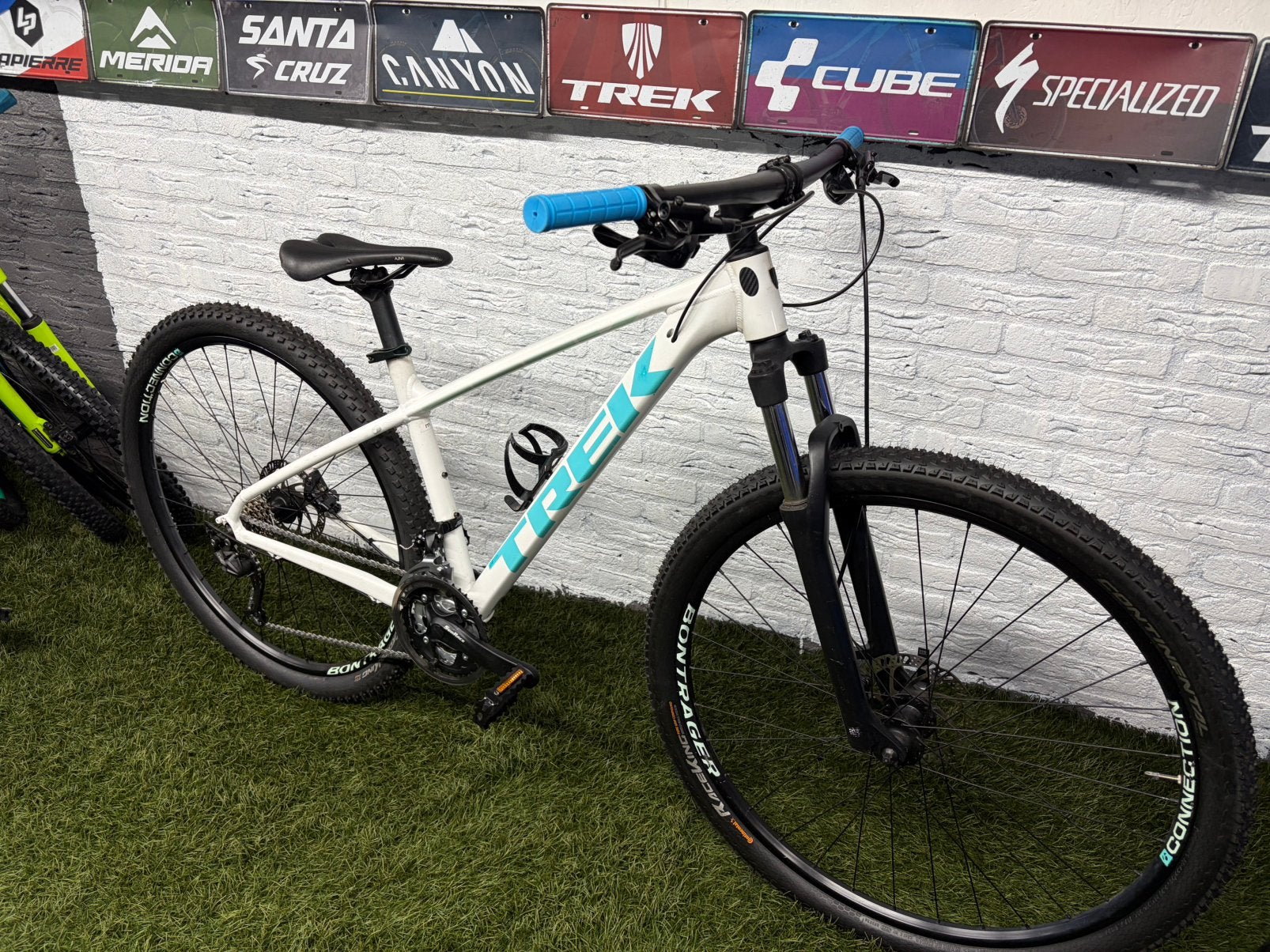 Foto 3 van Trek Marlin 5 29 inch mountainbike frame M 29er TREK Marlin