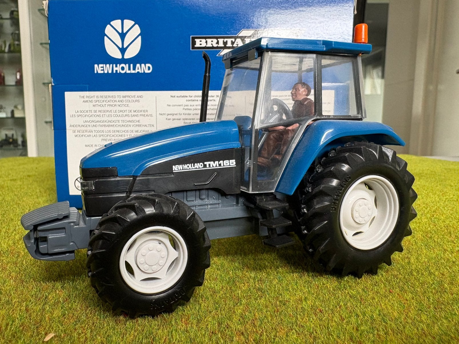 New holland tm 165 britians, Ophalen of Verzenden, Zo goed als nieuw, Tractor of Landbouw, Overige merken
