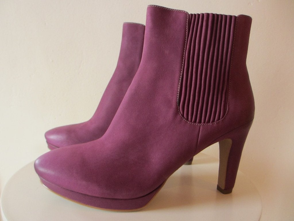 Ecco enkellaarsjes aubergine nubuck mt 40 NIEUW, Kleding | Dames, Schoenen, Ecco, Overige kleuren, Lage of Enkellaarzen, Nieuw