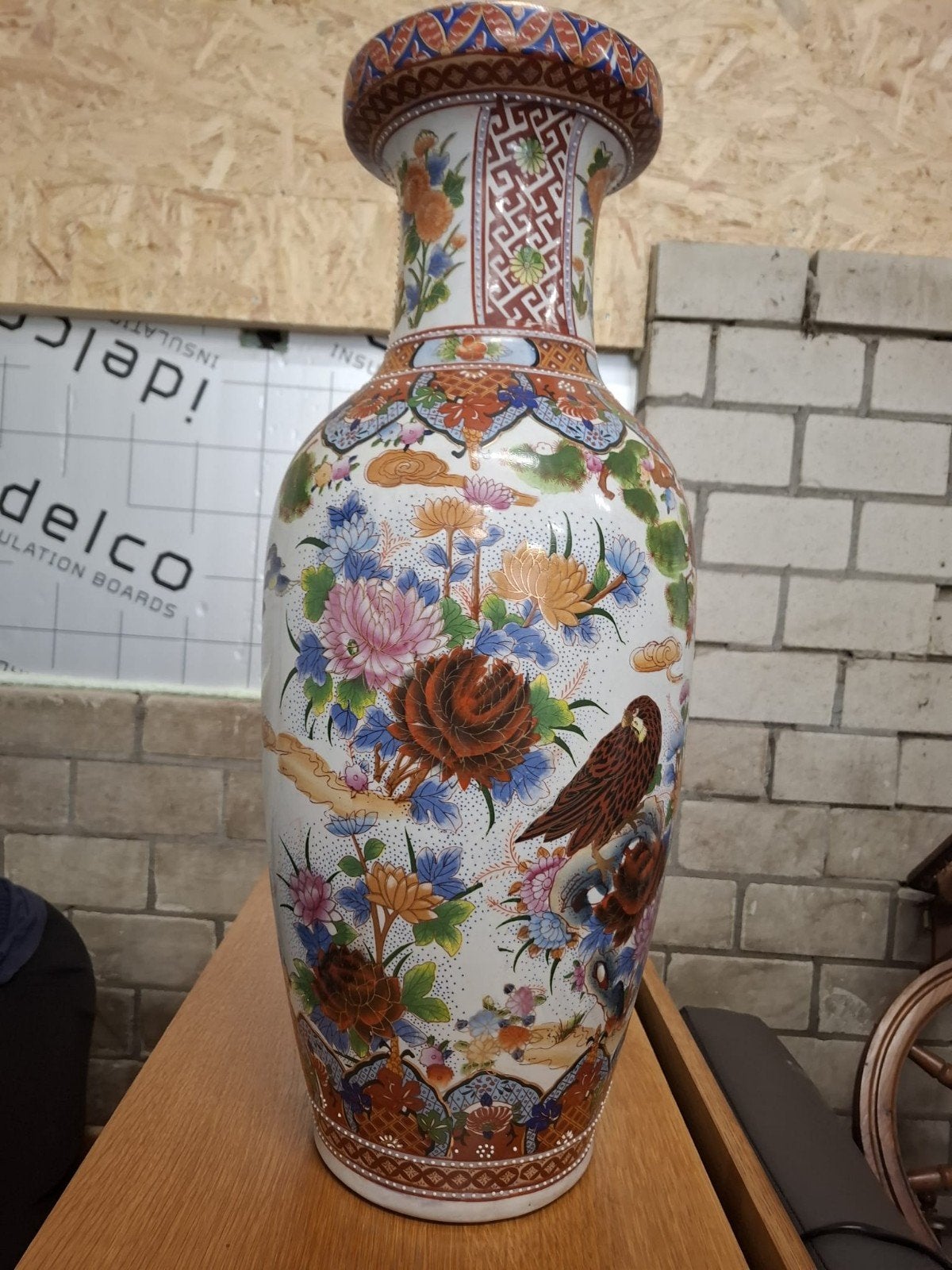 Grote Chinese vaas met handgeschilderde decoraties, Ophalen of Verzenden