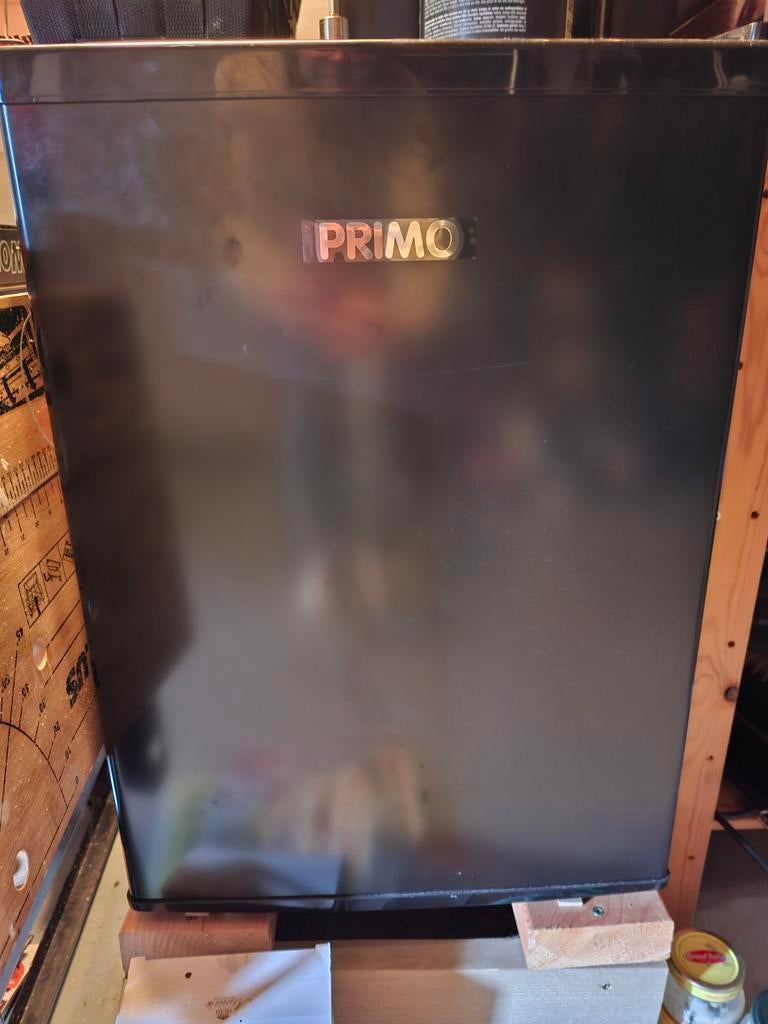 Primo Koelkast - Compact en Efficiënt, Ophalen, Gebruikt, Minder dan 85 cm, Minder dan 75 liter