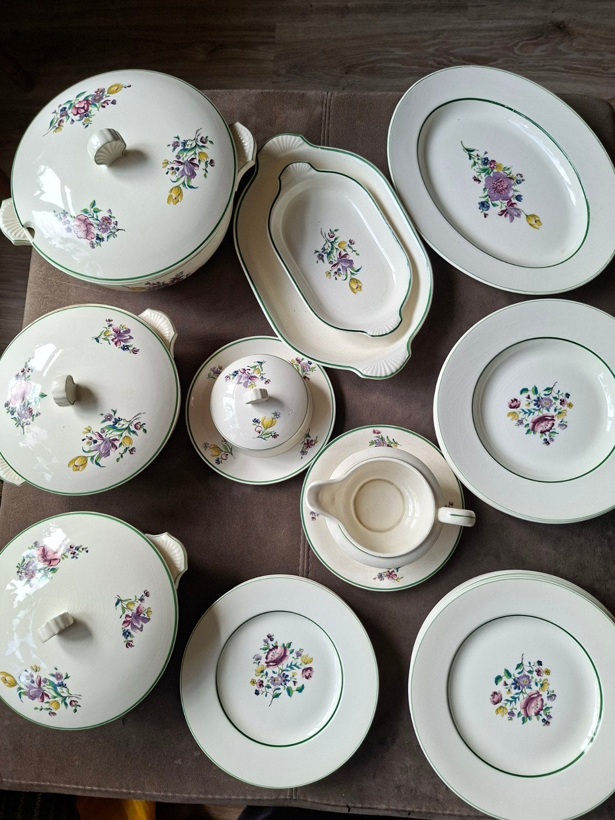 Vintage Eet Servies - Bloemenpatroon - 6 Personen, Huis en Inrichting, Keuken | Servies, Gebruikt, Compleet servies, Vintage, Keramiek
