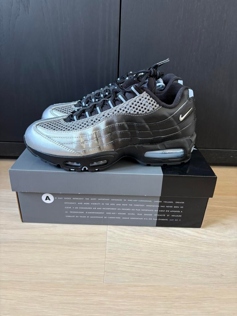 Nike air max 95 x Palace (44), Zwart, Nieuw, Ophalen of Verzenden, Sneakers of Gympen