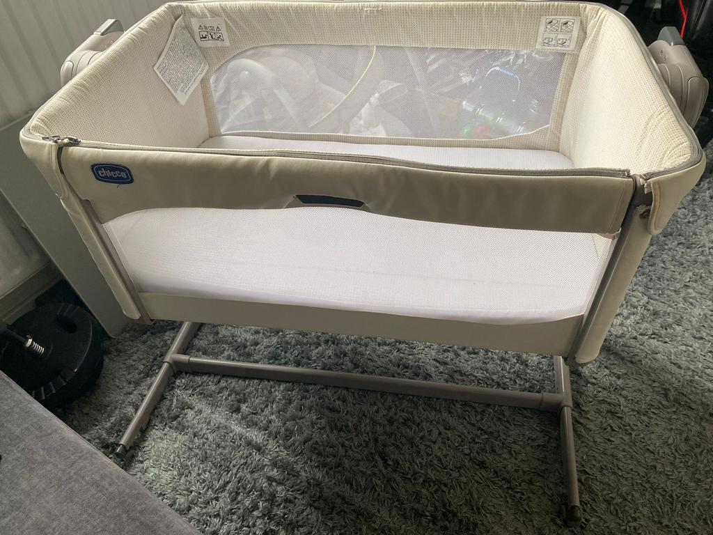 Chicco next 2 me magic goede staat, Ophalen, Gebruikt, Wieg
