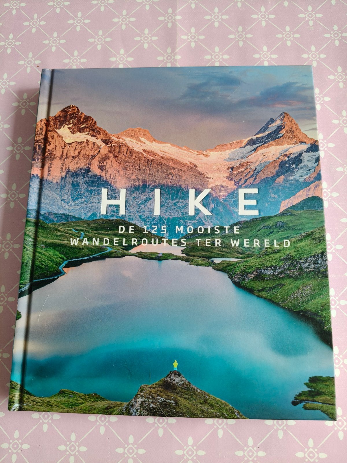 Hike/De 125 Mooiste Wandelroutes ter Wereld /wandelen, Boeken, Overige merken, Fiets- of Wandelgids, Europa, Nieuw