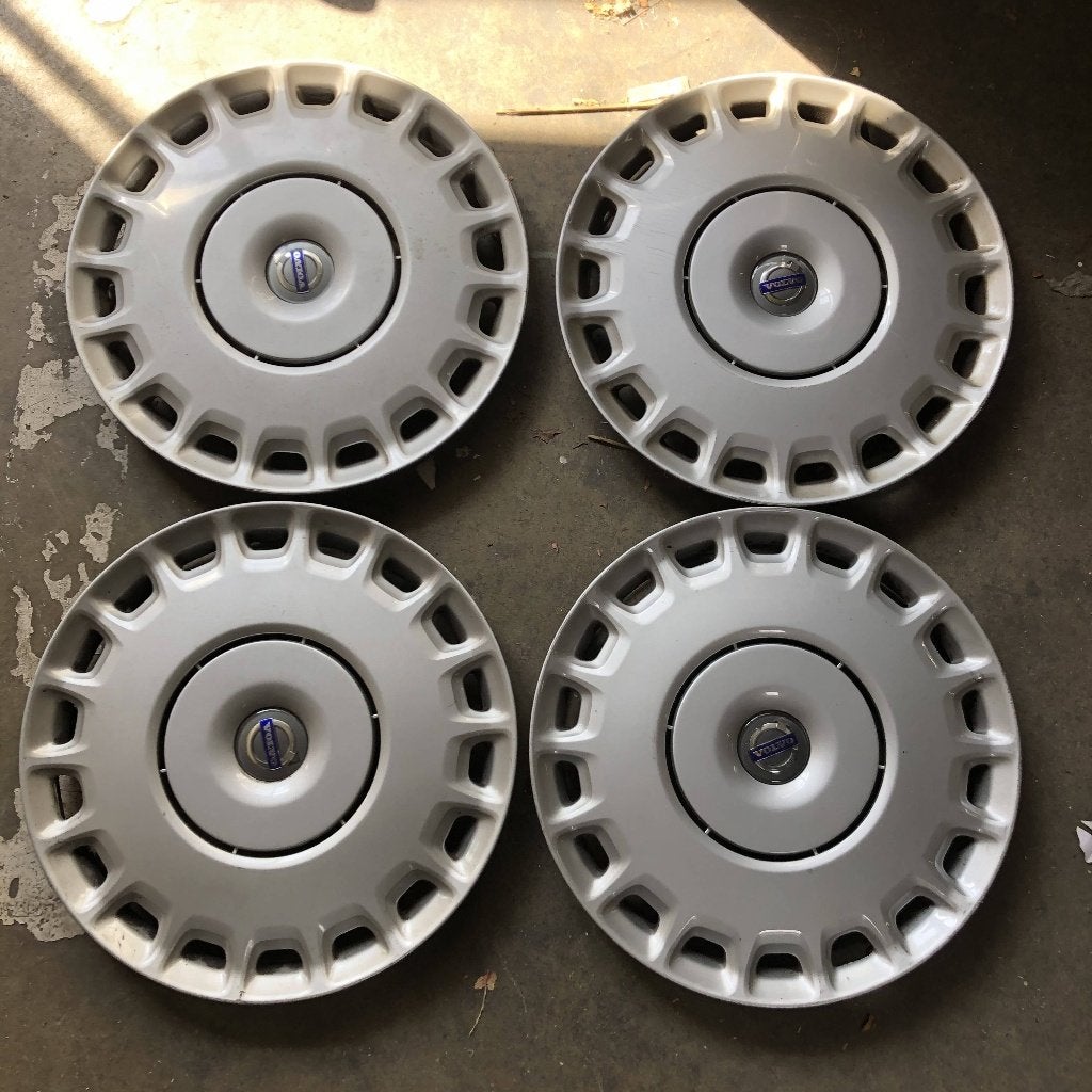 Volvo steel wheels with Continental winter tyres, Ophalen, Volvo