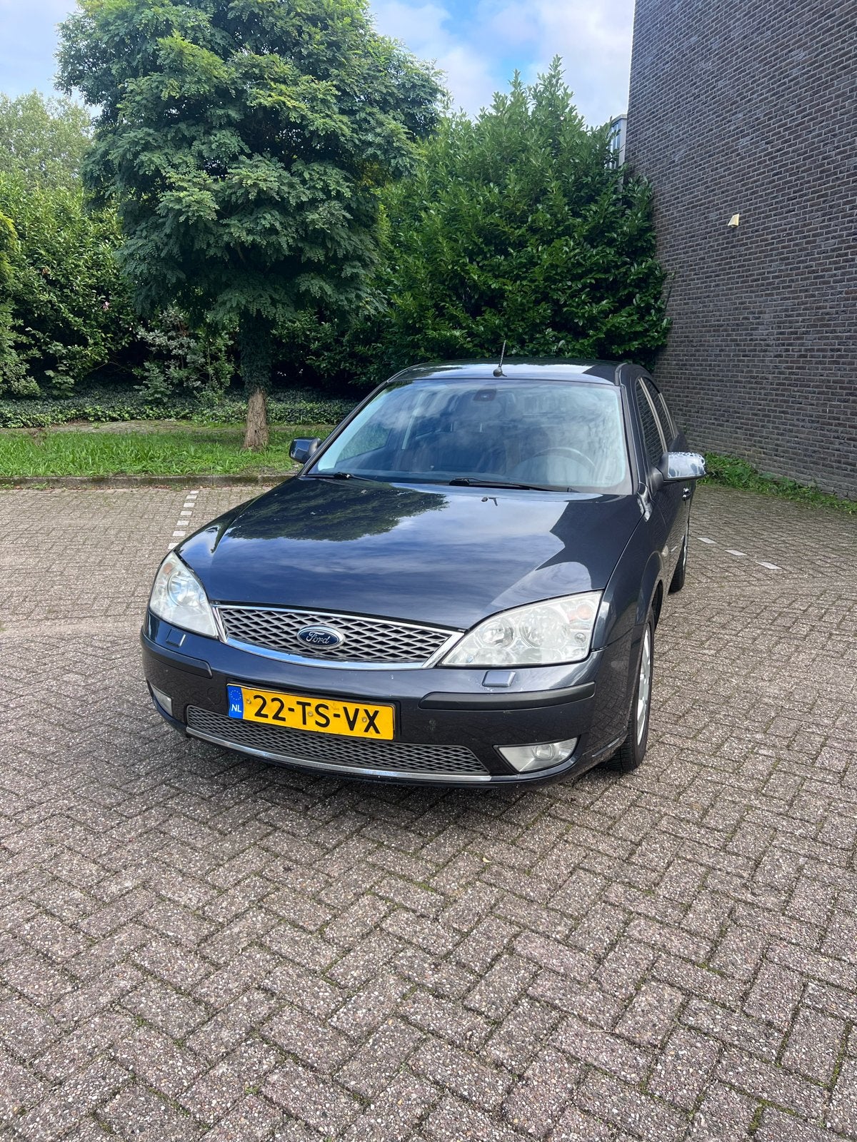 Ford Mondeo 1.8 16V 92KW HB 2007 Grijs, 125 pk, 4 cilinders, Mondeo, Origineel Nederlands