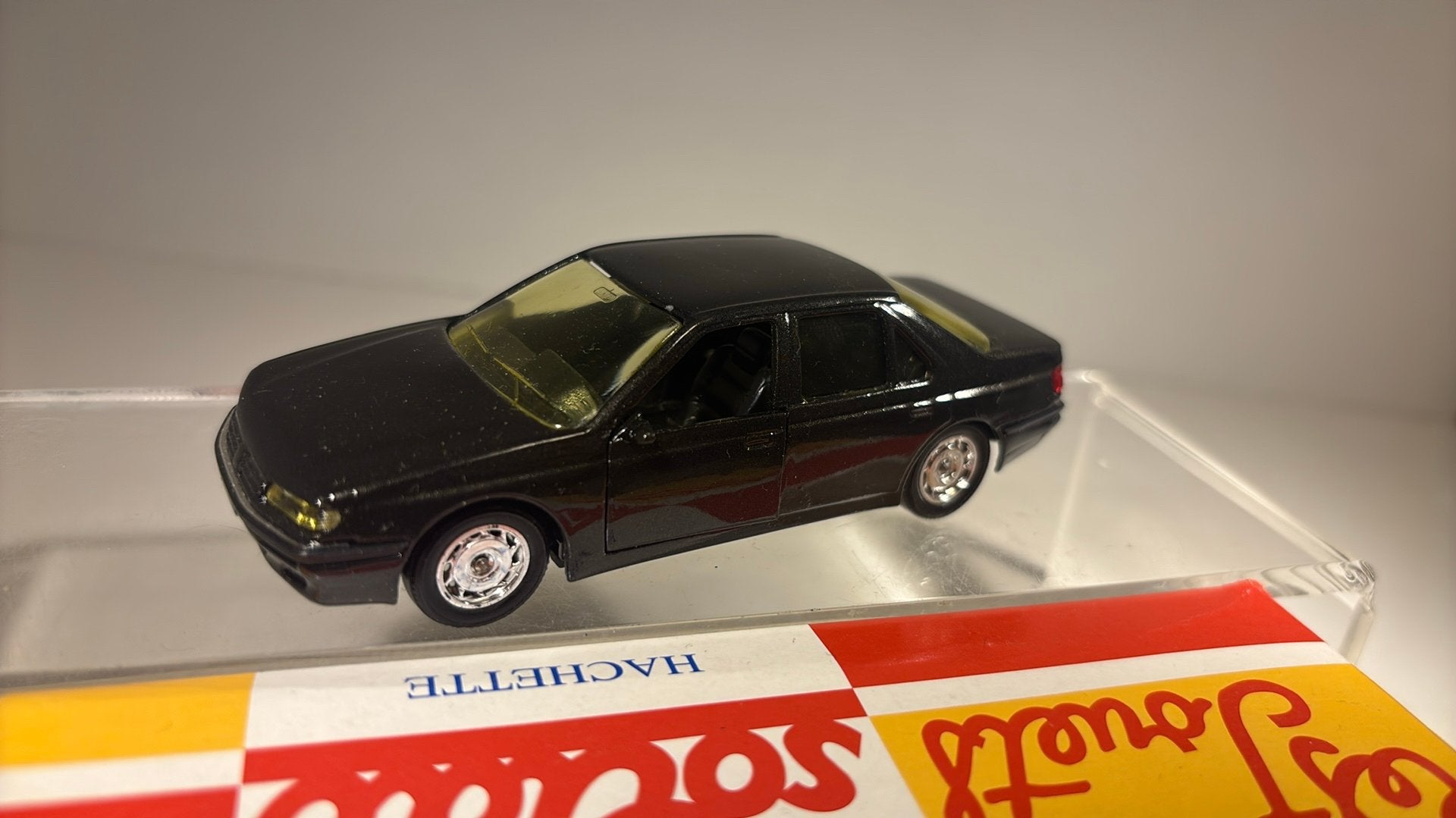 Peugeot 605 solido 1.43, Auto, Solido, Ophalen of Verzenden, A
