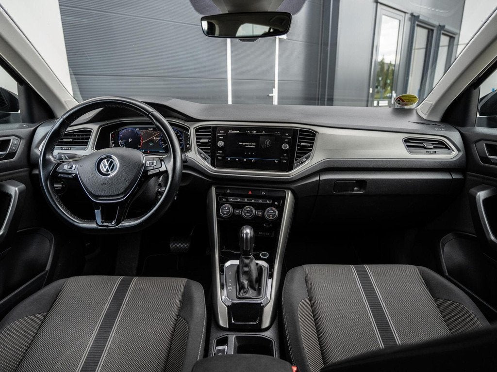 Volkswagen T-Roc 1.5 TSI Sport Business R Stoelverw|Cam|Vol!, Stof, 1498 cc, 4 cilinders, 150 pk