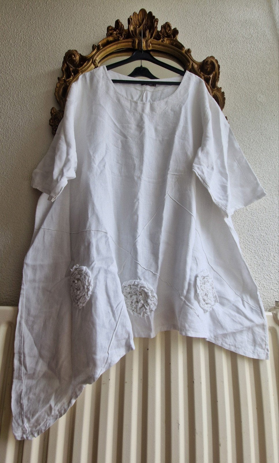 als nieuw! La Bass wit linnen a symmetrisch a lijn tuniek, Kleding | Dames, Ophalen of Verzenden, Zo goed als nieuw, La Bass, Blouse of Tuniek