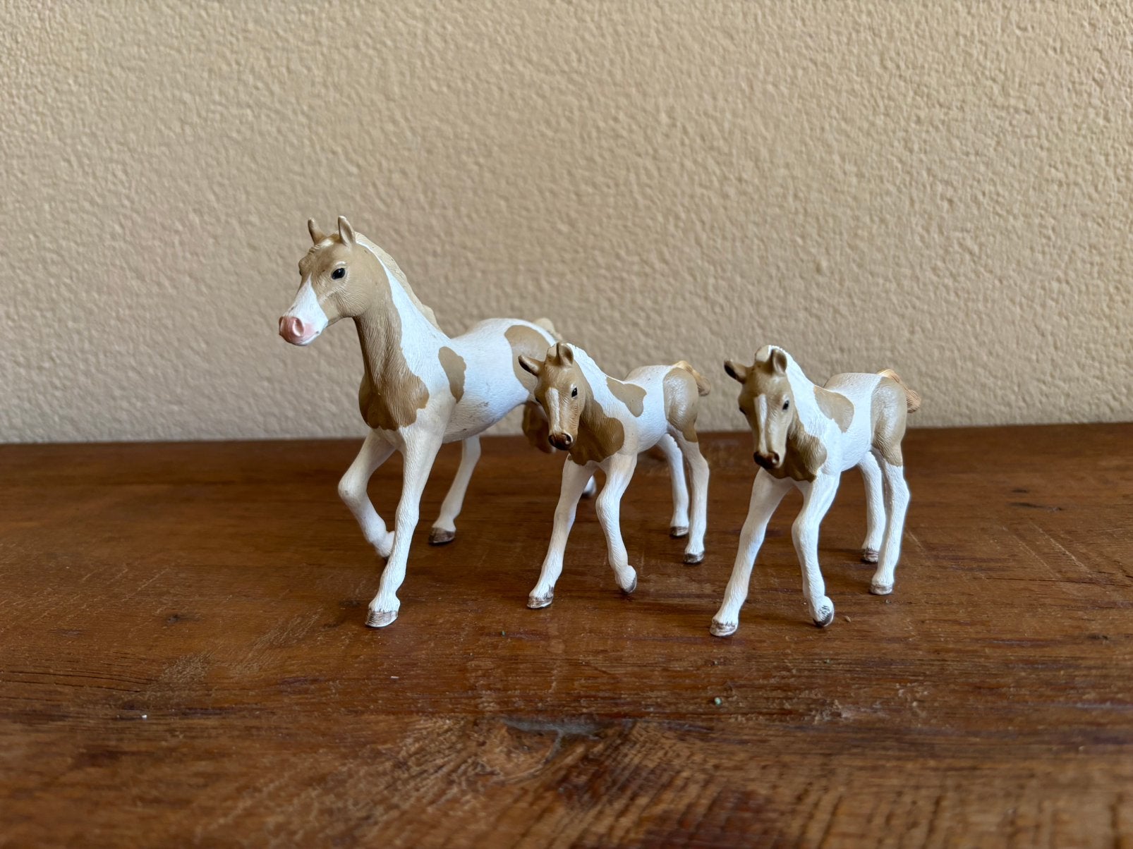 Schleich paardenset G – 3 bontgekleurde paarden, Ophalen of Verzenden, Zo goed als nieuw