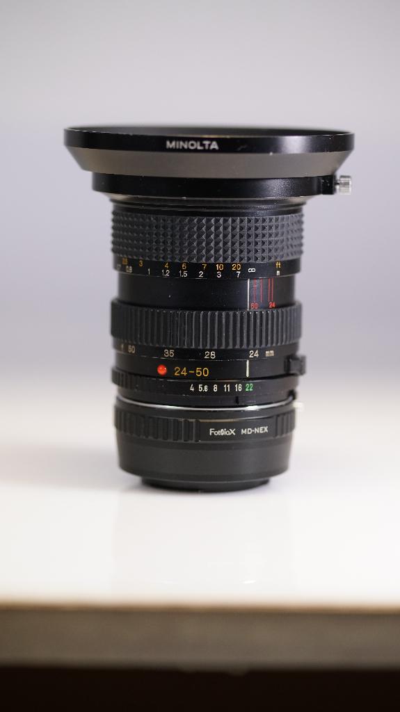MINOLTA MD 24-50mm f4 Zoom, Audio, Tv en Foto, Fotografie | Lenzen en Objectieven, Ophalen of Verzenden, Gebruikt, Standaardlens