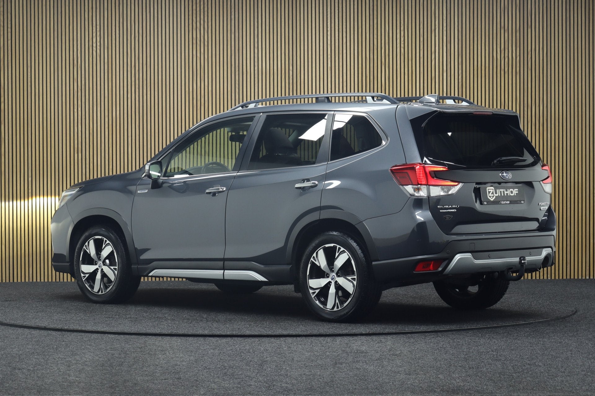 Subaru Forester 2.0i e-BOXER First Edition AWD | Afneembare, Auto's, Subaru, 15 km/l, Euro 6, 4 cilinders, Leder