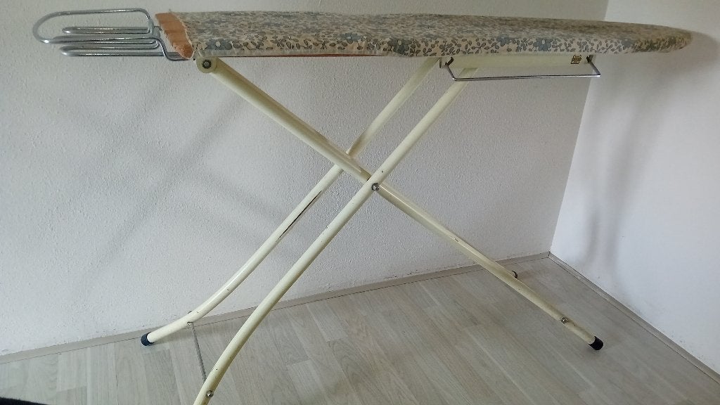 Vintage strijkplank stevig en functioneel, Witgoed en Apparatuur, Ophalen, Gebruikt