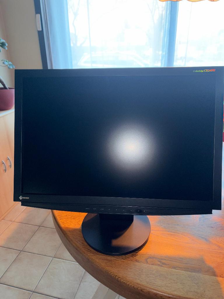 Te koop grafische monitor EIZO CE240W, Ophalen, Zo goed als nieuw, 60 Hz of minder
