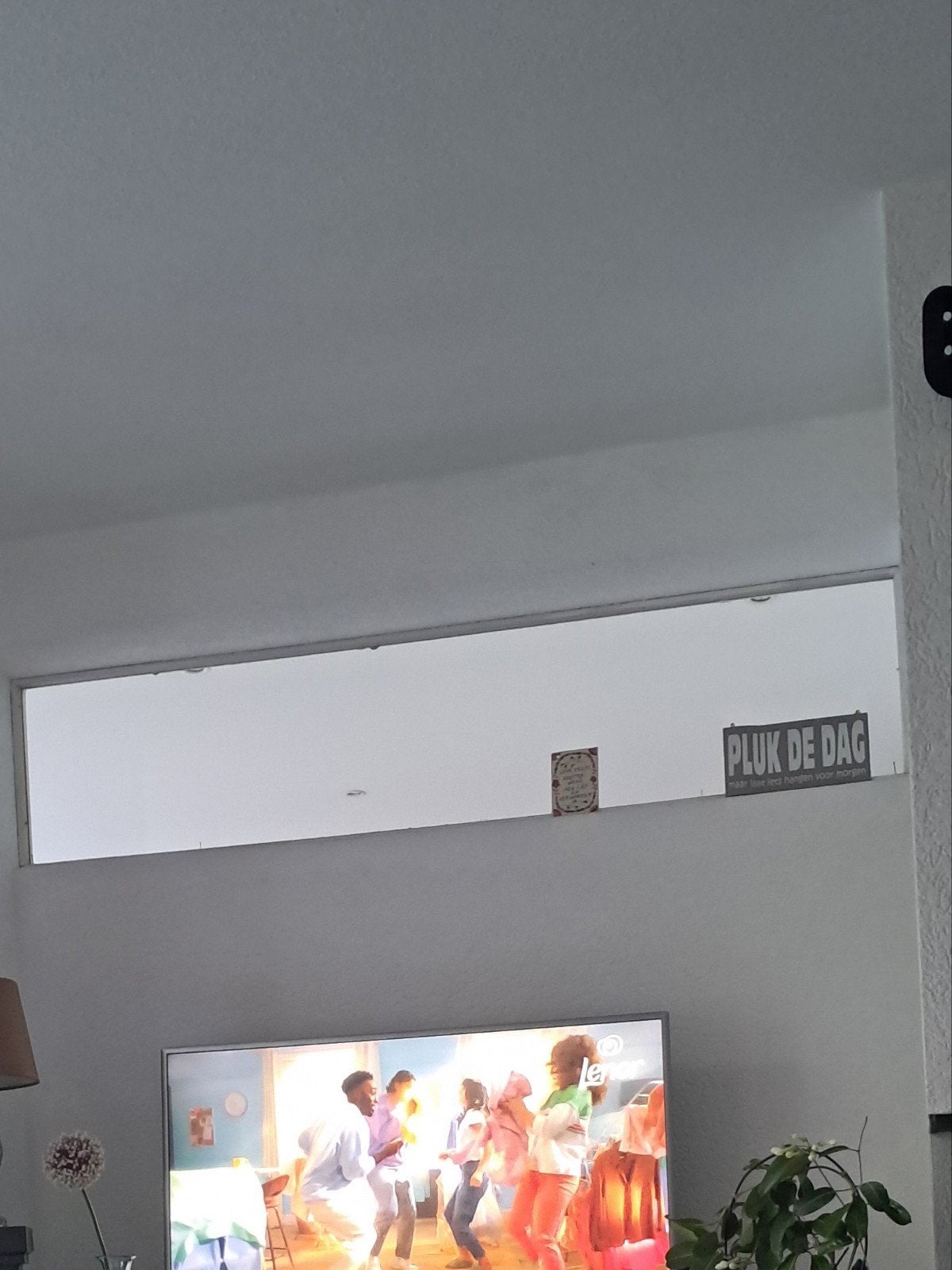 Ruit 201x44, Ophalen, Zo goed als nieuw