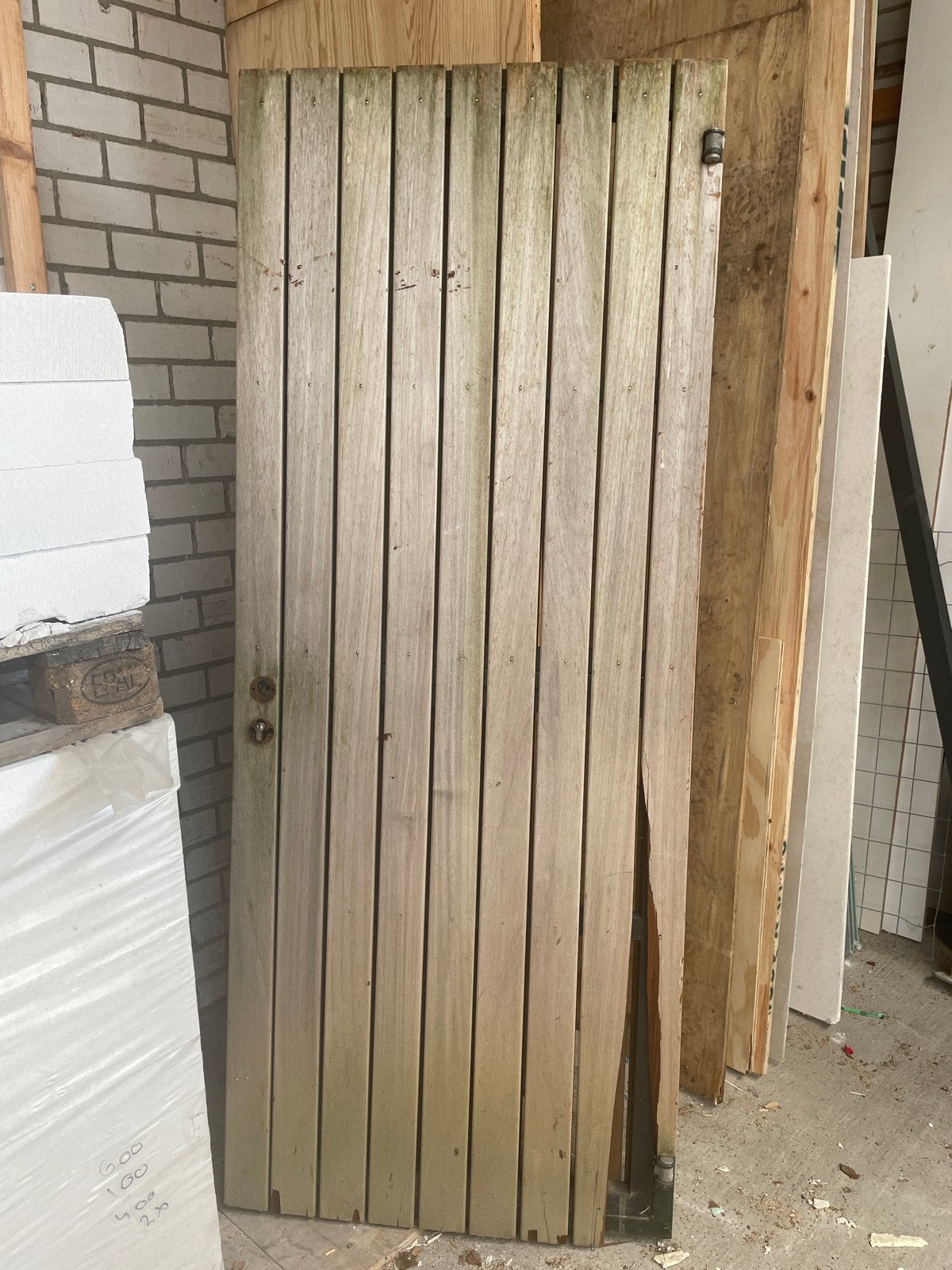Gebruikte poort met groen gecoat ijzeren frame, Ophalen, Gebruikt, 80 tot 100 cm, 215 cm of meer