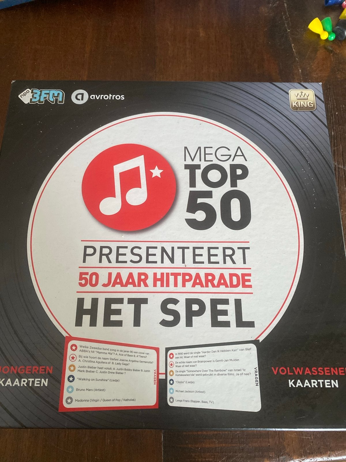Mega Top 50 Presenteert: 50 Jaar Hitparade Het Spel, Drie of vier spelers, Ophalen of Verzenden, Zo goed als nieuw