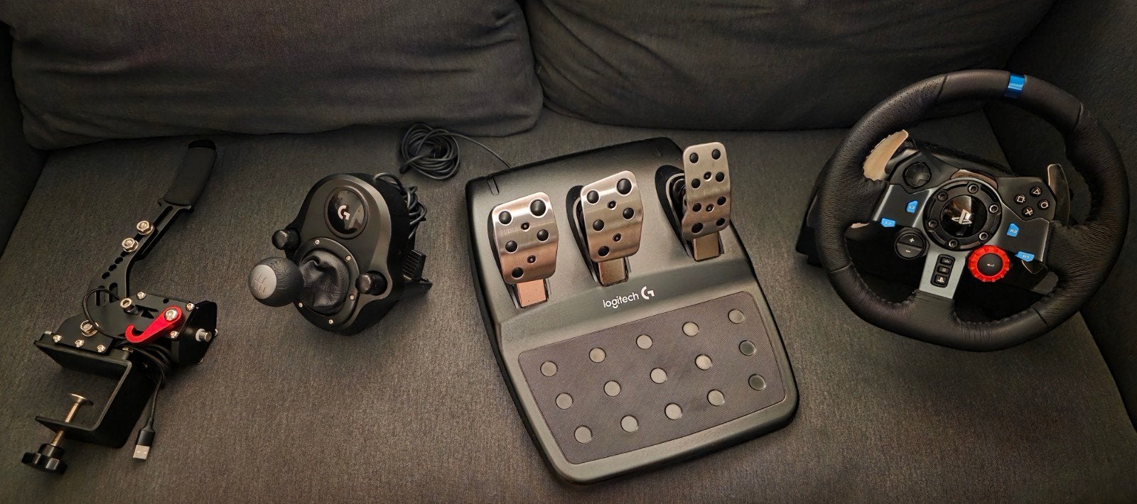 Logitech G29 Driving Force (Wheel+Pedals+Shifter+Handbrake), Spelcomputers en Games, Ophalen, Racestuur, Force feedback, Zo goed als nieuw