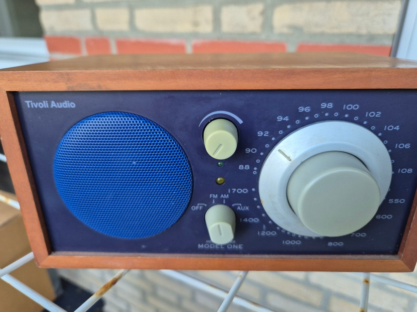 Tivoli Audio Model One Radio - Houten Kast, Ophalen of Verzenden, Gebruikt, Radio