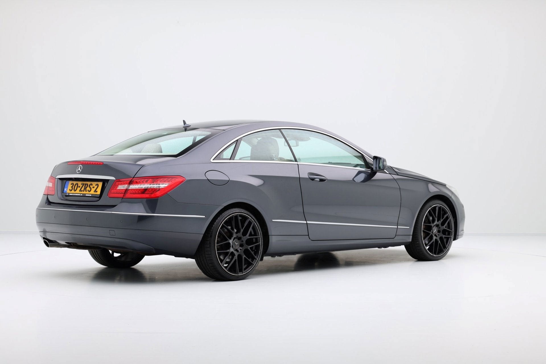 Foto 4 van Mercedes-Benz E-klasse Coupé 200 CGI Elegance Aut. Leer|Nav