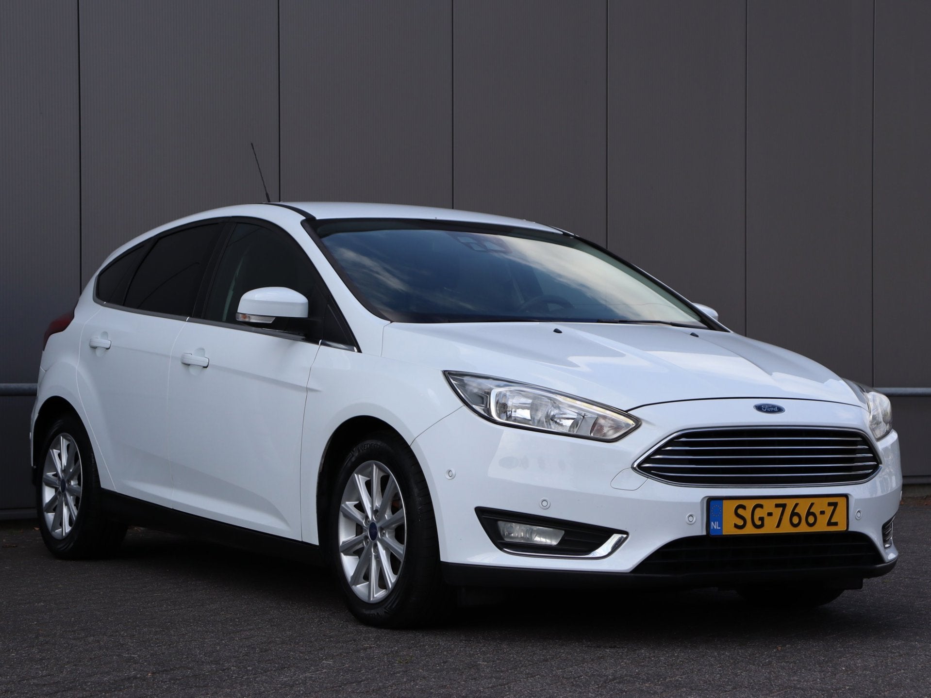Foto 5 van Ford Focus 1.0 Titanium navi LM *167.000km*