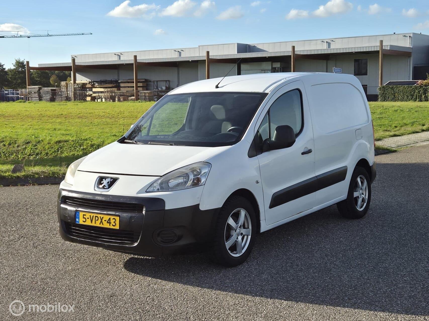 Peugeot Partner 1.6 HDI Airco / Cruise / Trekhaak / MARGE, Gebruikt, 4 cilinders, Elektrische ramen, 2 stoelen
