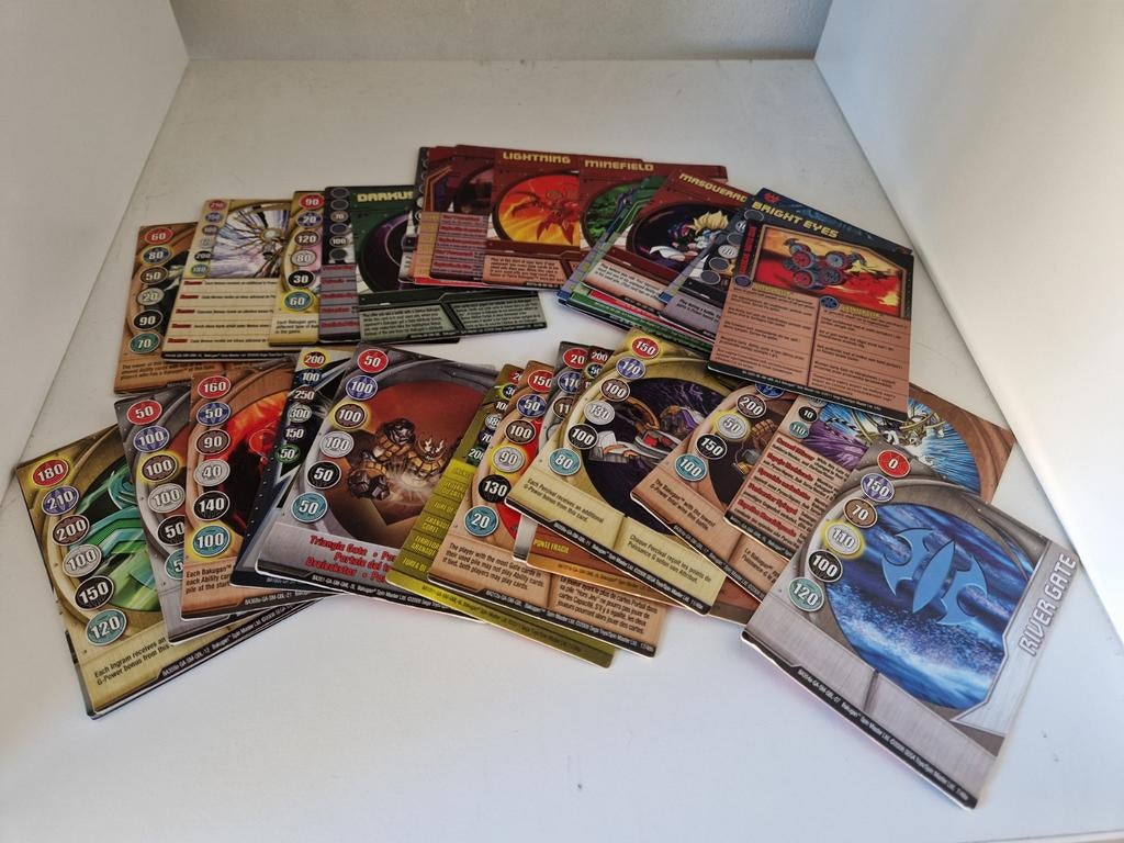 37 Bakugan Kaarten, Hobby en Vrije tijd, Verzamelkaartspellen | Overige, Ophalen of Verzenden