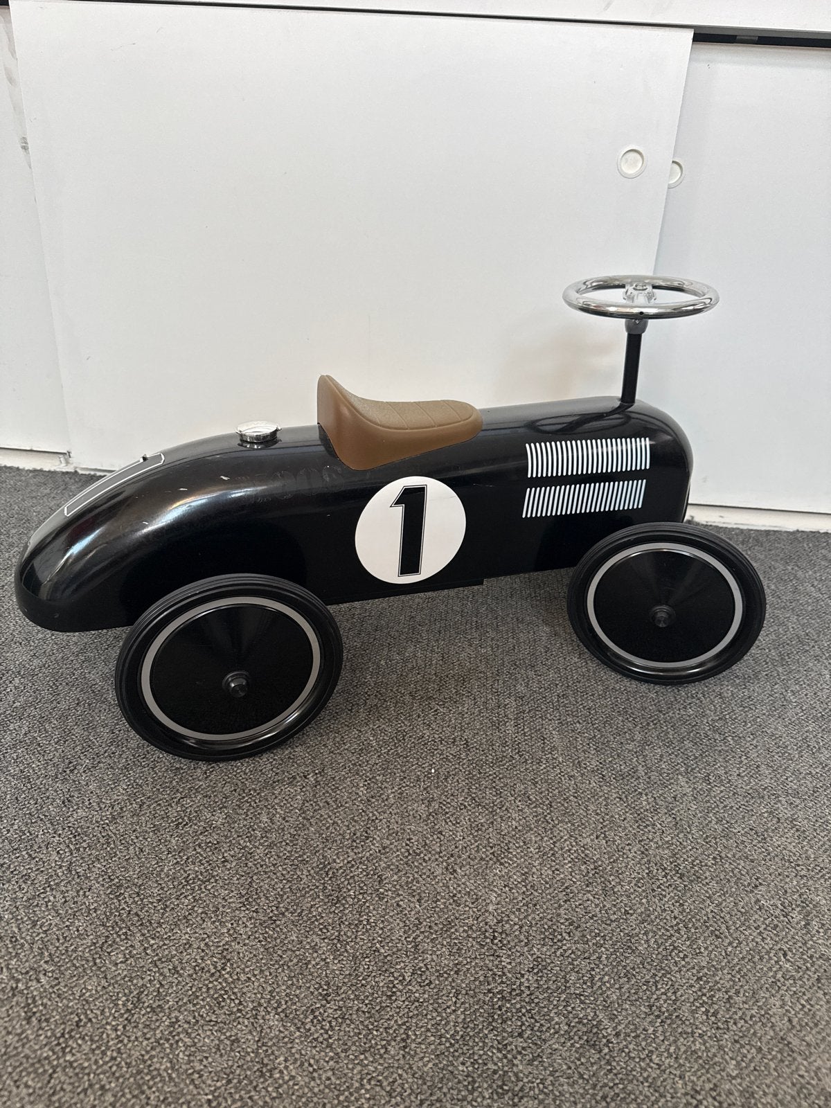 Retro Loopauto Zwart - Perfect voor 2-4 jaar, Kinderen en Baby's, Speelgoed | Speelgoedvoertuigen, Ophalen, Gebruikt