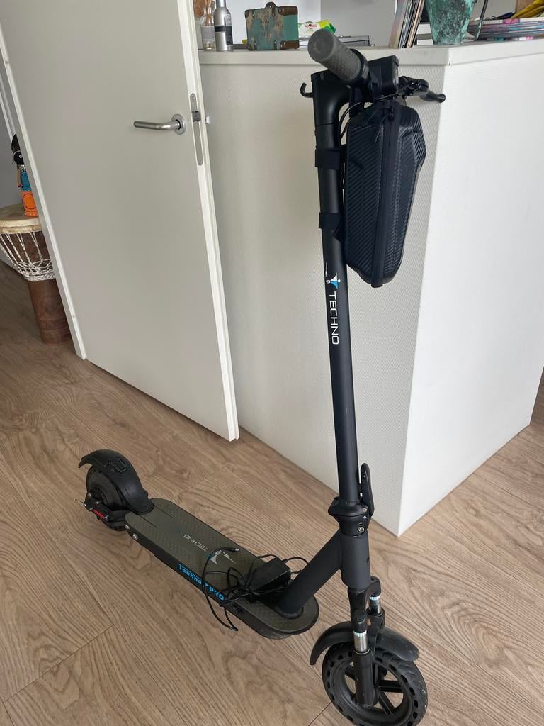 Techno Pro elektrische step - bieden vanaf €180, Fietsen en Brommers, Steps, Ophalen of Verzenden, Zo goed als nieuw, Elektrische step (E-scooter)
