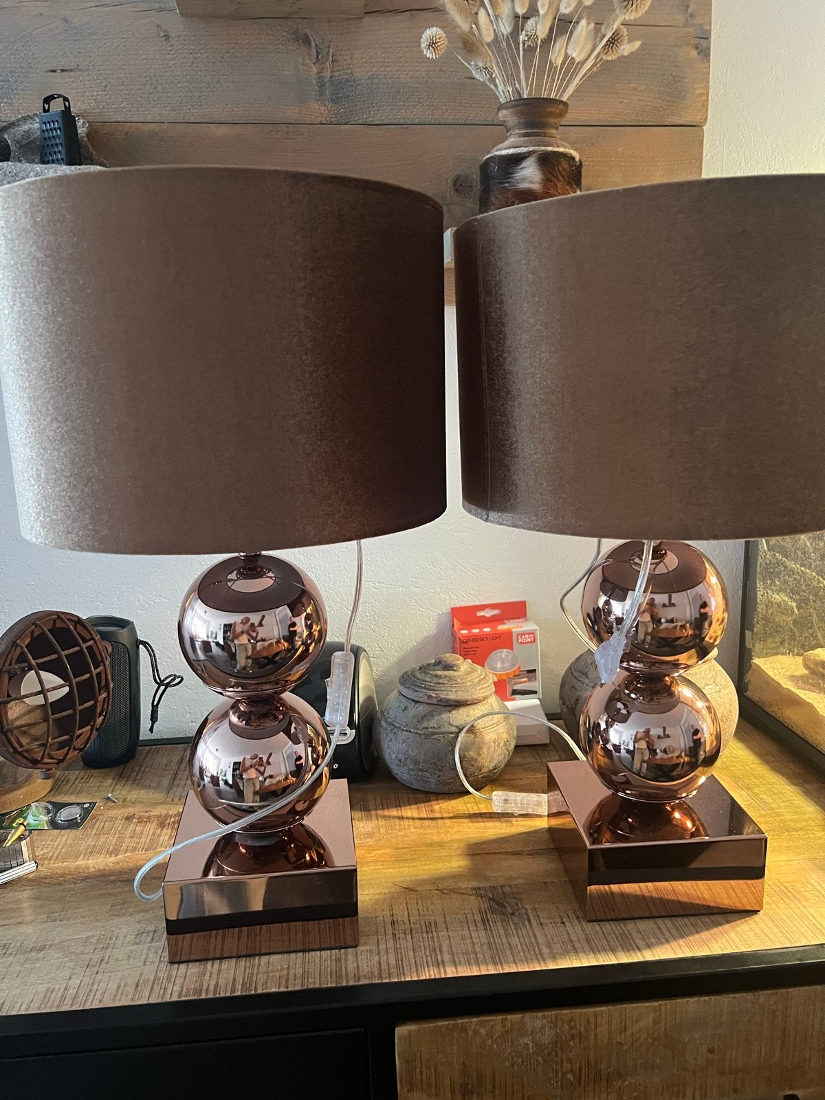 Set van 2 moderne tafellampen met koperen bollen, Ophalen, 57 cm, E27 (groot), Metaal