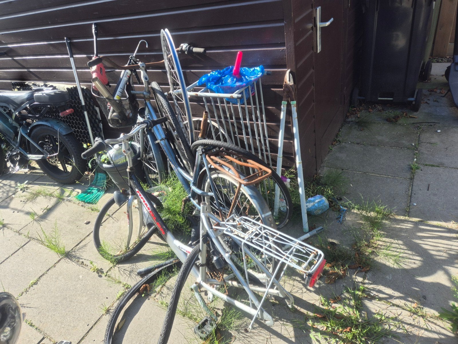 Diverse kapotte fietsen voor onderdelen of projecten, Gebruikt, Elektrische fiets, Overige typen, Staal