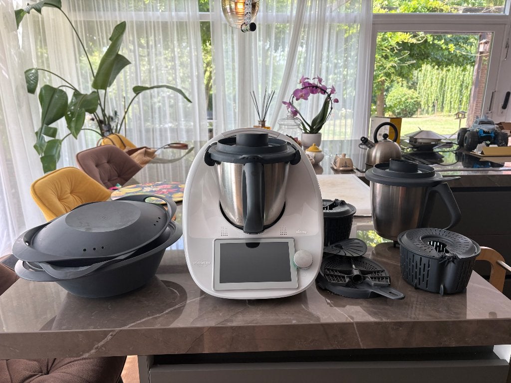 Thermomix TM6 + extra mengbeker + draagtas, 4 liter of meer, Ophalen of Verzenden, Zo goed als nieuw, 3 snelheden of meer