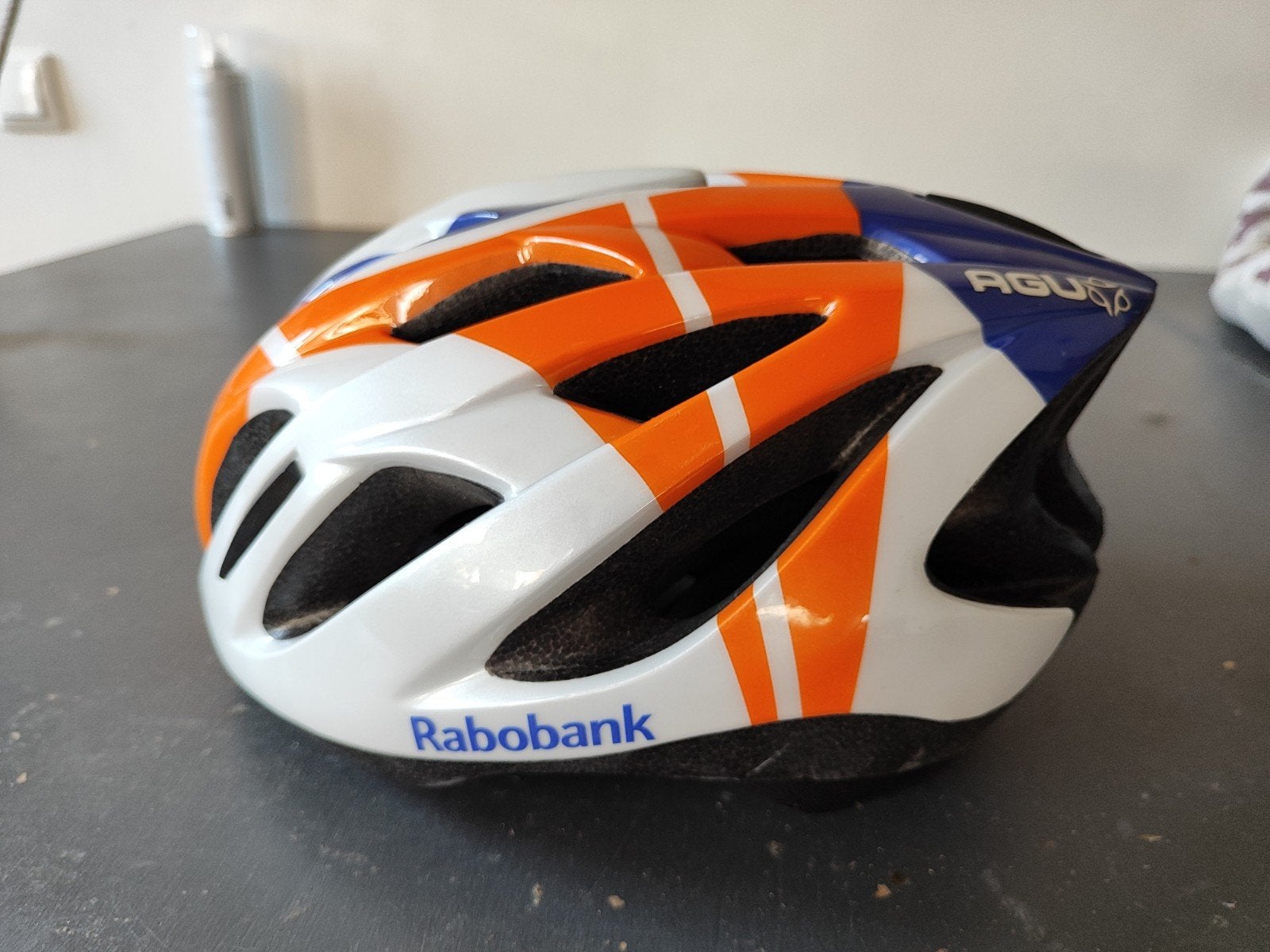 Fietshelm 'Rabobank', Fietsen en Brommers, Ophalen, Zo goed als nieuw, Heer of Dame, AGU