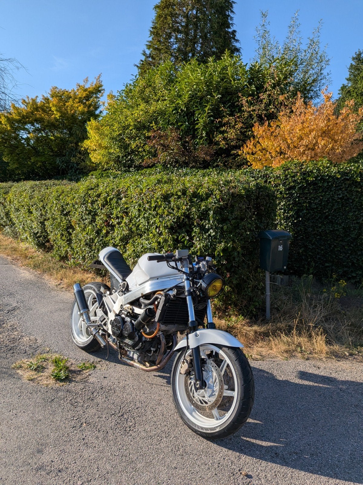 Honda VFR750 RC36-1 - naked bike / caferacer, Particulier, Toermotor