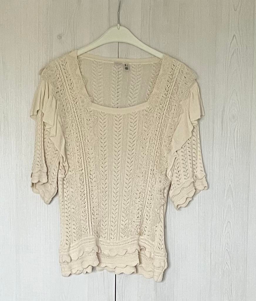Mooi fijn gebreid truitje met kirte mouw, amper gedragen. L., Kleding | Dames, Truien en Vesten, Ophalen of Verzenden, Zo goed als nieuw