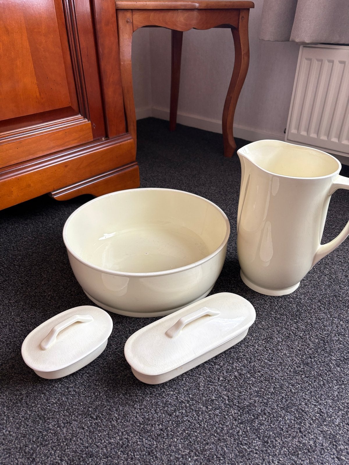 Vintage waskom en kan set met zeepbakjes, Antiek en Kunst, Antiek | Porselein, Ophalen of Verzenden