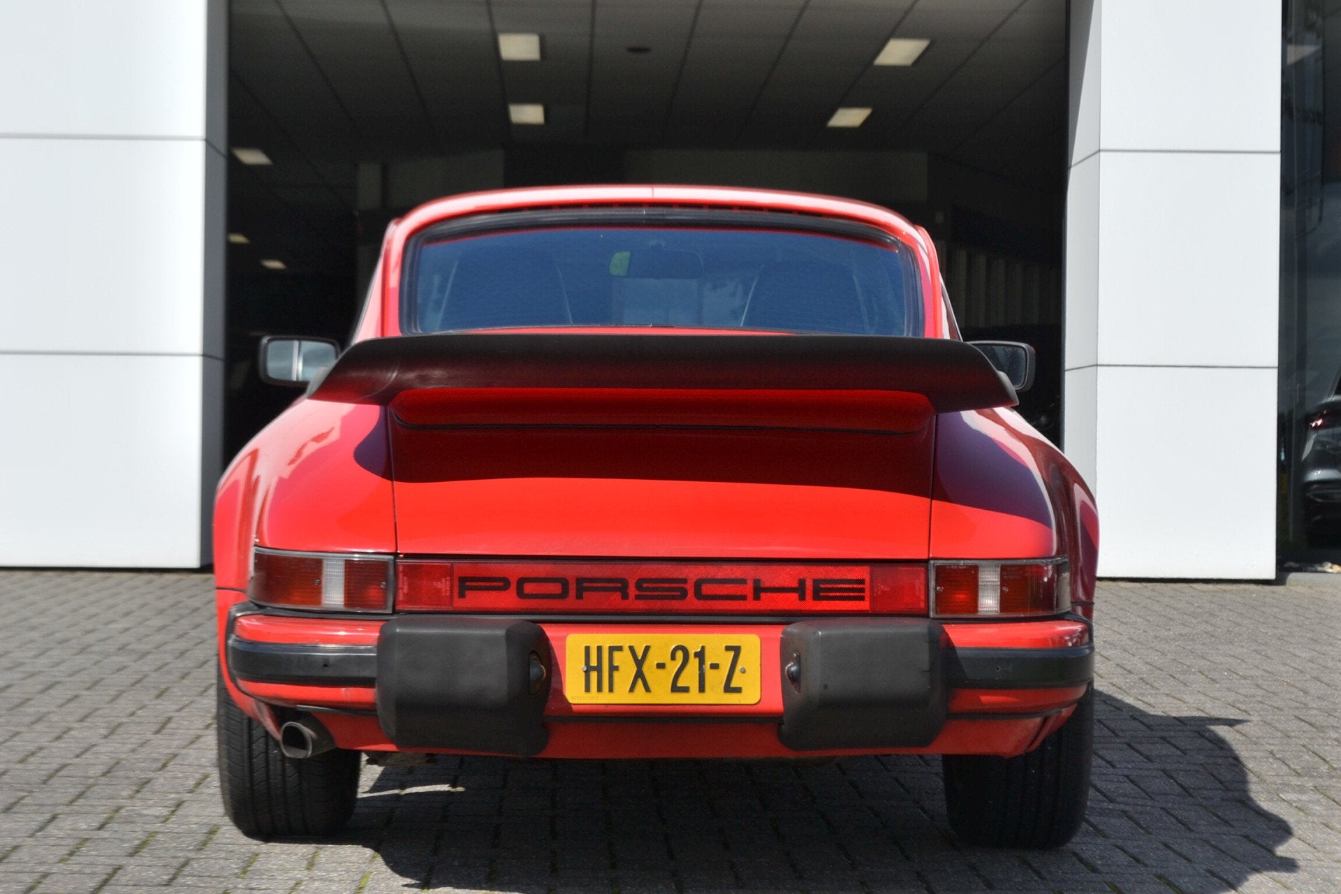 Porsche 911 3.2 Carrera Coupe Schuifdak (bj 1985), foto 4