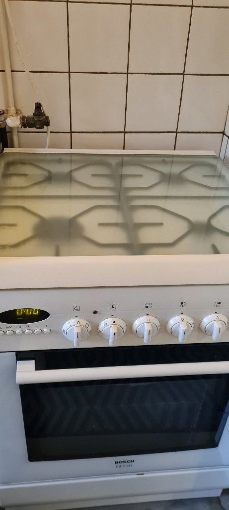 Bosch oven/gasfornuis, Ophalen, 4 kookzones, Zo goed als nieuw, Gas