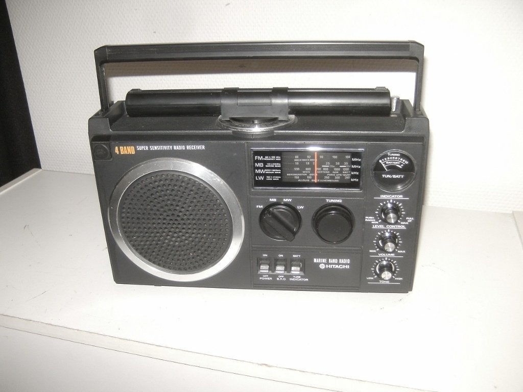 Hitachi 4 bands radio type KH-1170E, Ophalen, Gebruikt, Wereldontvanger