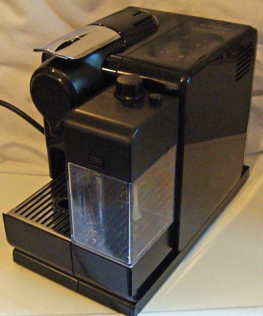 Nespresso De'Longhi Lattissima 'Touch', Ophalen, Afneembaar waterreservoir, Koffiemachine, Zo goed als nieuw
