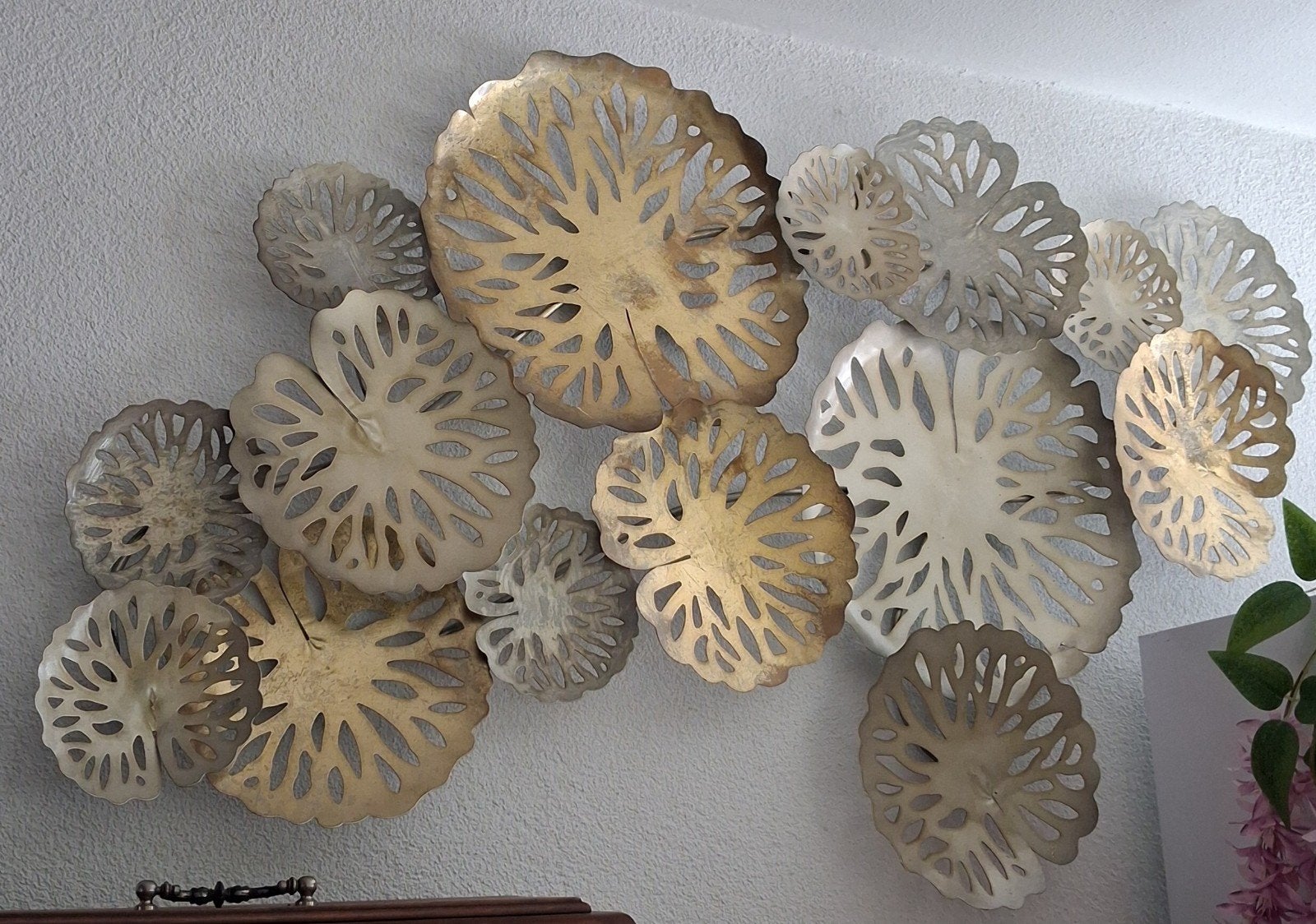 Metalen wanddecoratie., Ophalen, Gebruikt, Goud, Metaal