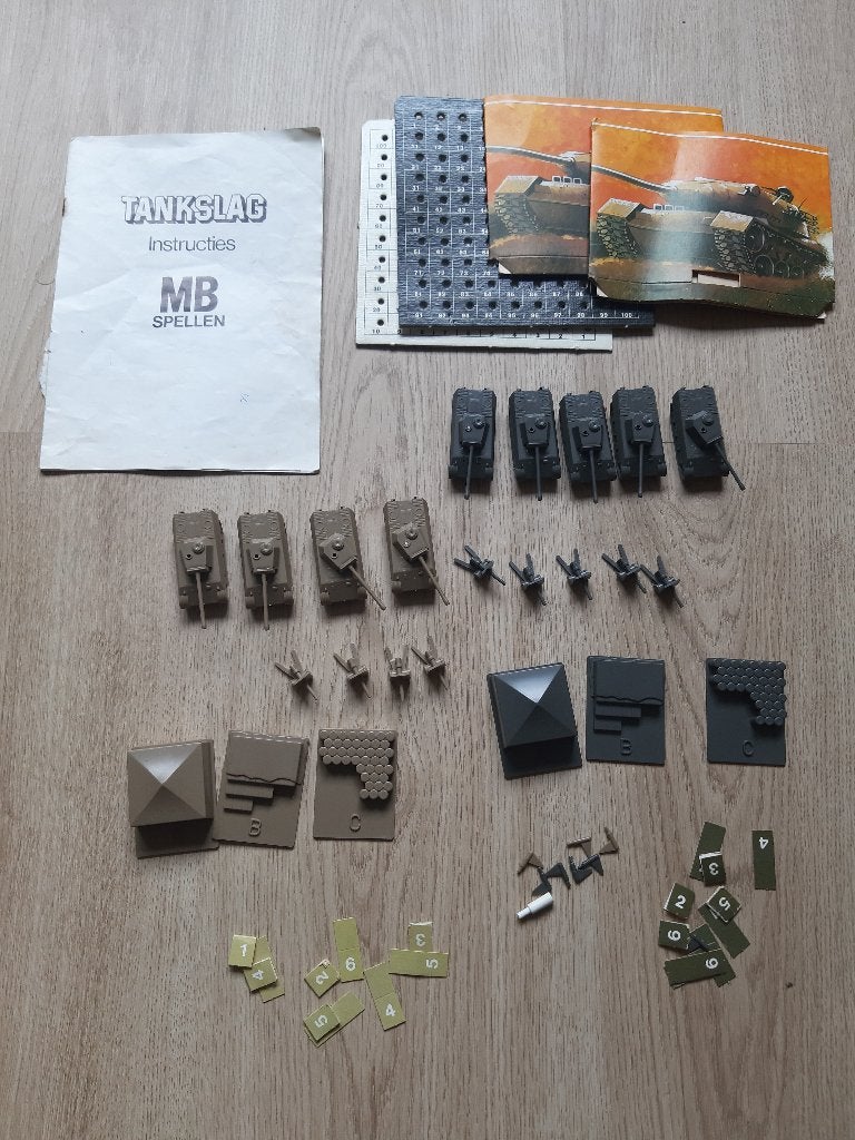 MB spel "Tankslag", allemaal losse onderdelen., Hobby en Vrije tijd, Een of twee spelers, Verzenden, Gebruikt, MB
